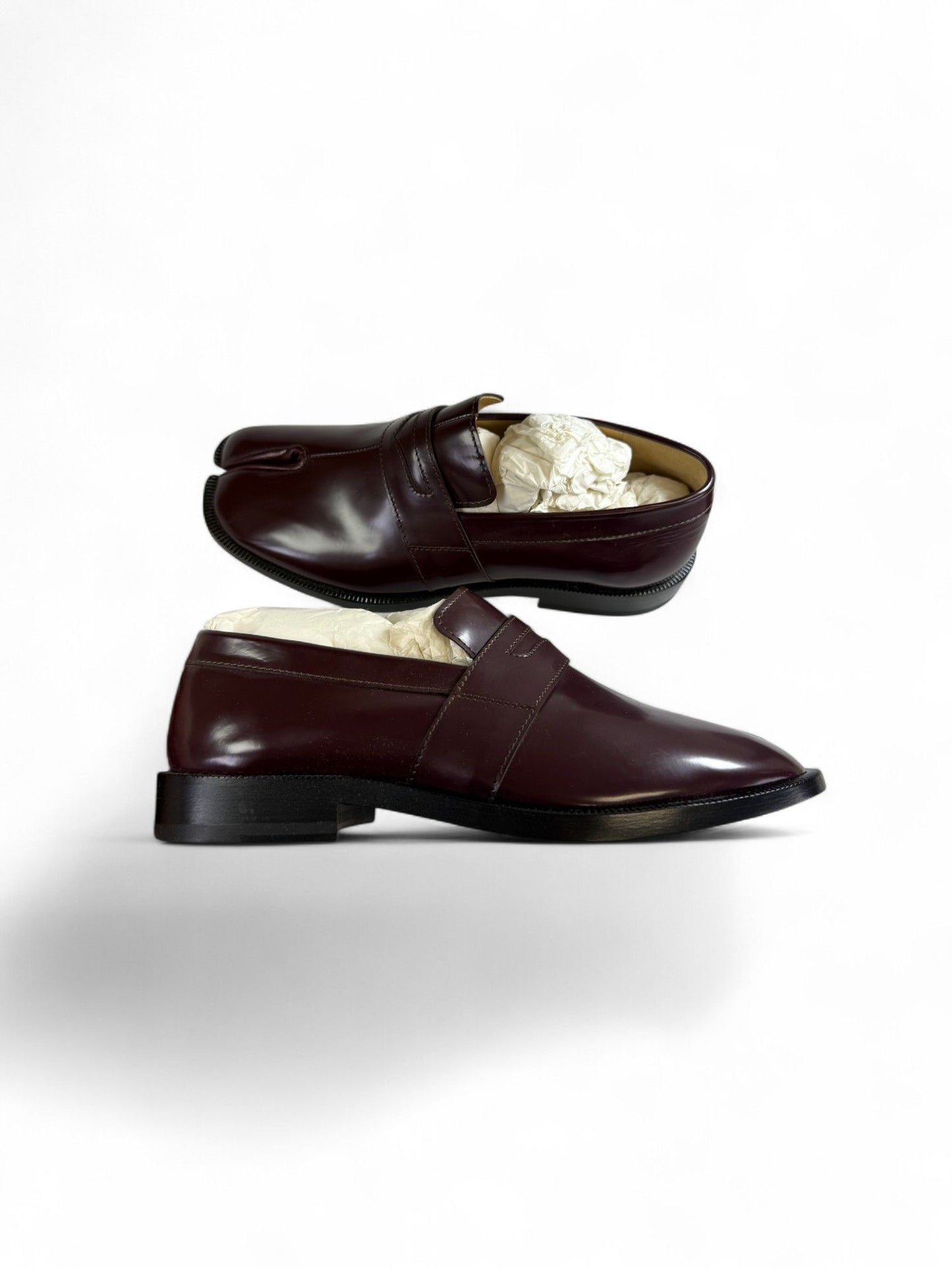 Maison Margiela- Glossy Black Split-Toe Tabi Ankle Boots- 6.5