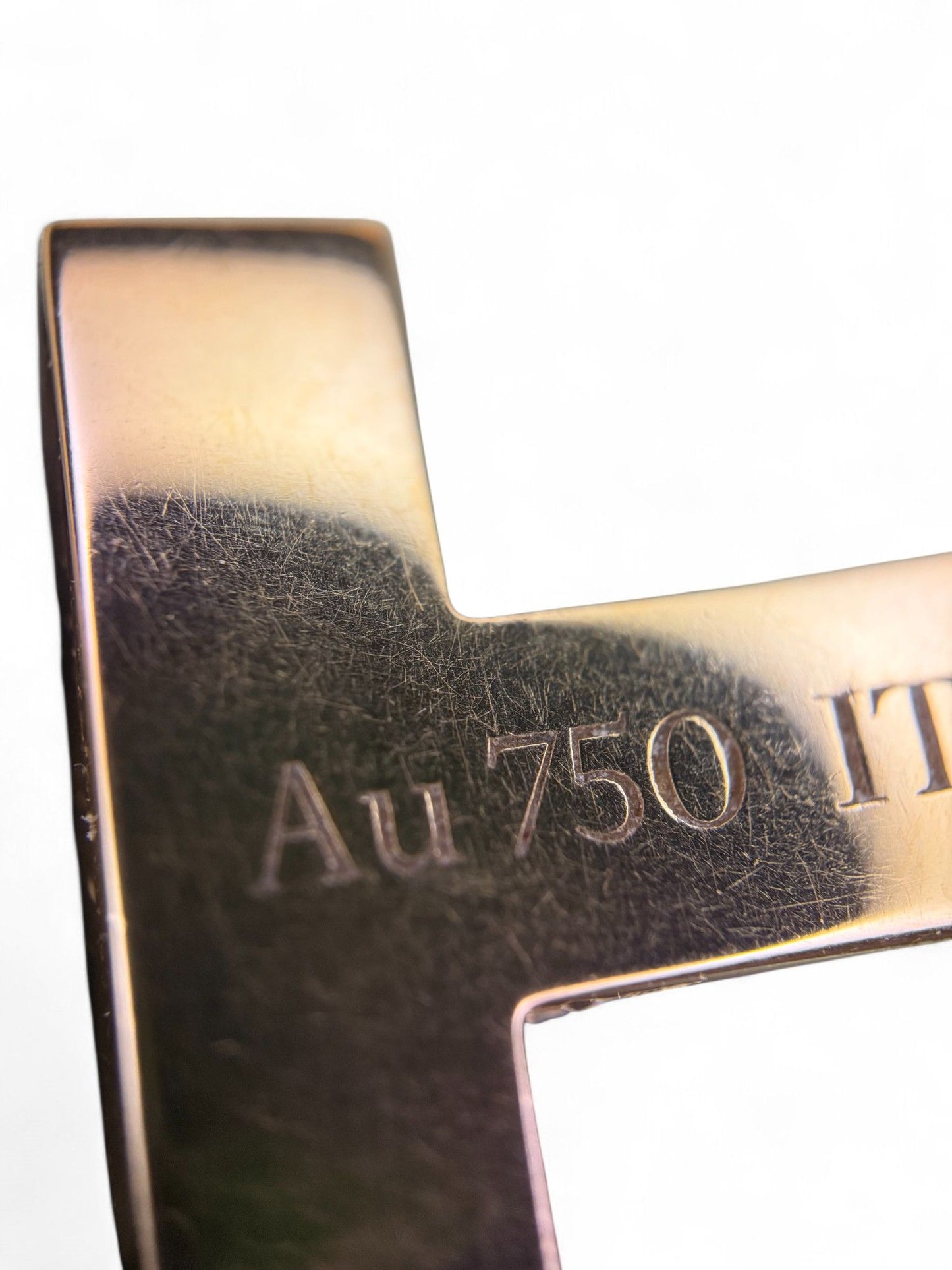 Tiffany & Co. T-Square Mother-of-Pearl Inset 18K Yellow Gold Bangle Bracelet – Retail Price: $3,292