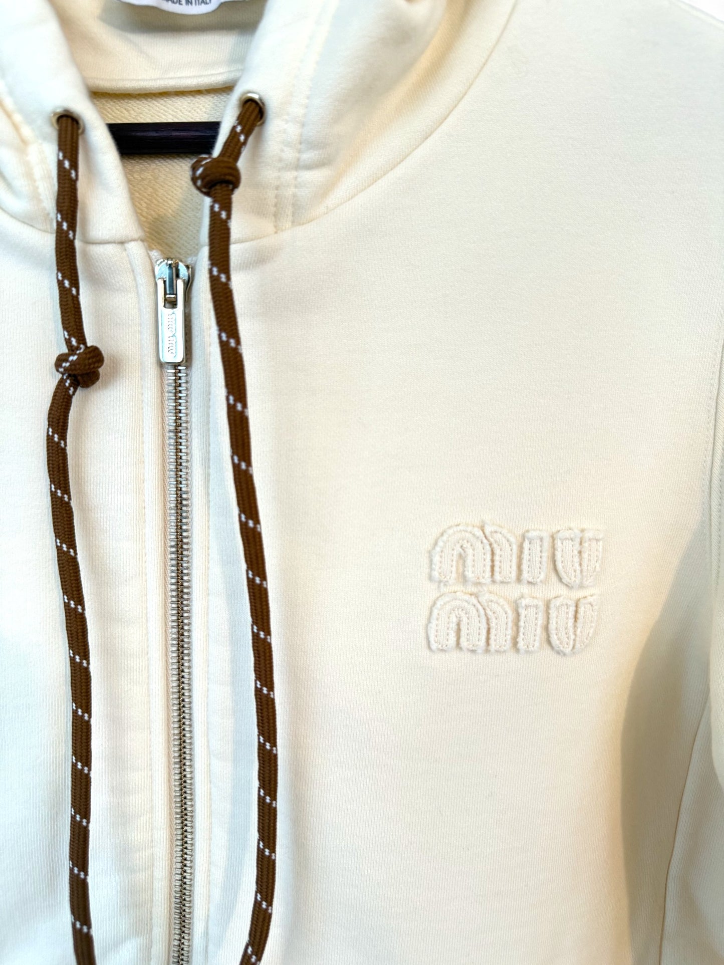 MiuMiu-Cream Hoodie 24ss-Size L | Retail Price: $2180