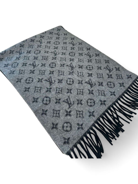 Louis Vuitton Monogram Classic Scarf in Grey