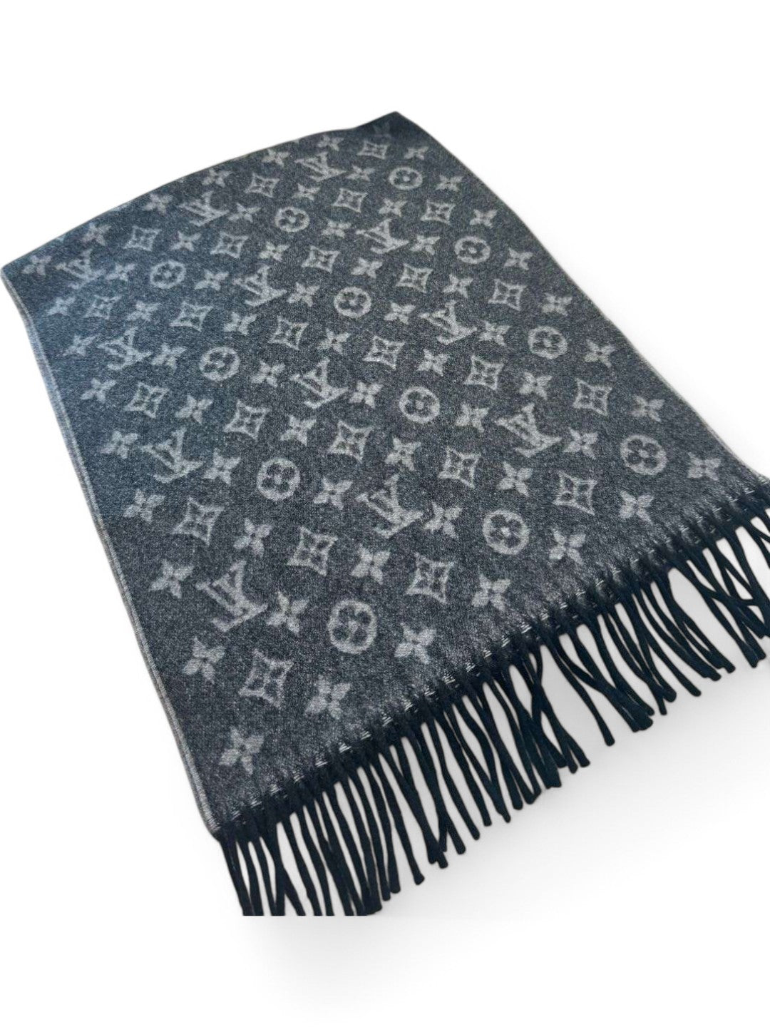 Louis Vuitton Monogram Classic Scarf in Grey