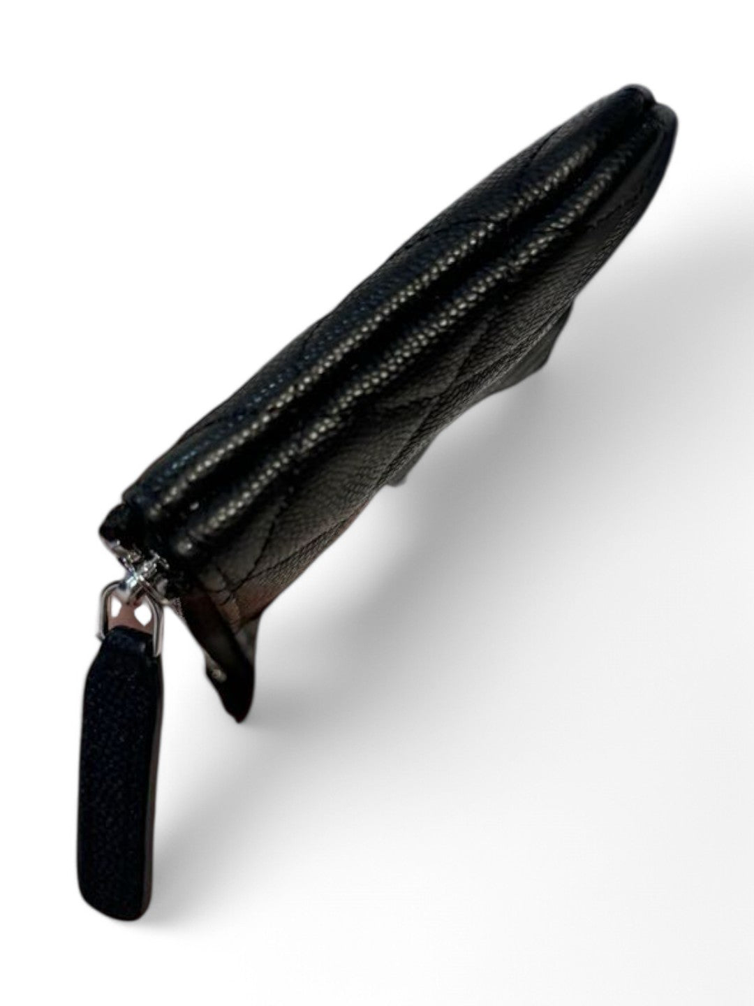 Chanel Classic Zipped Coin Purse in Black Caviar Leather – Retail Price: $675