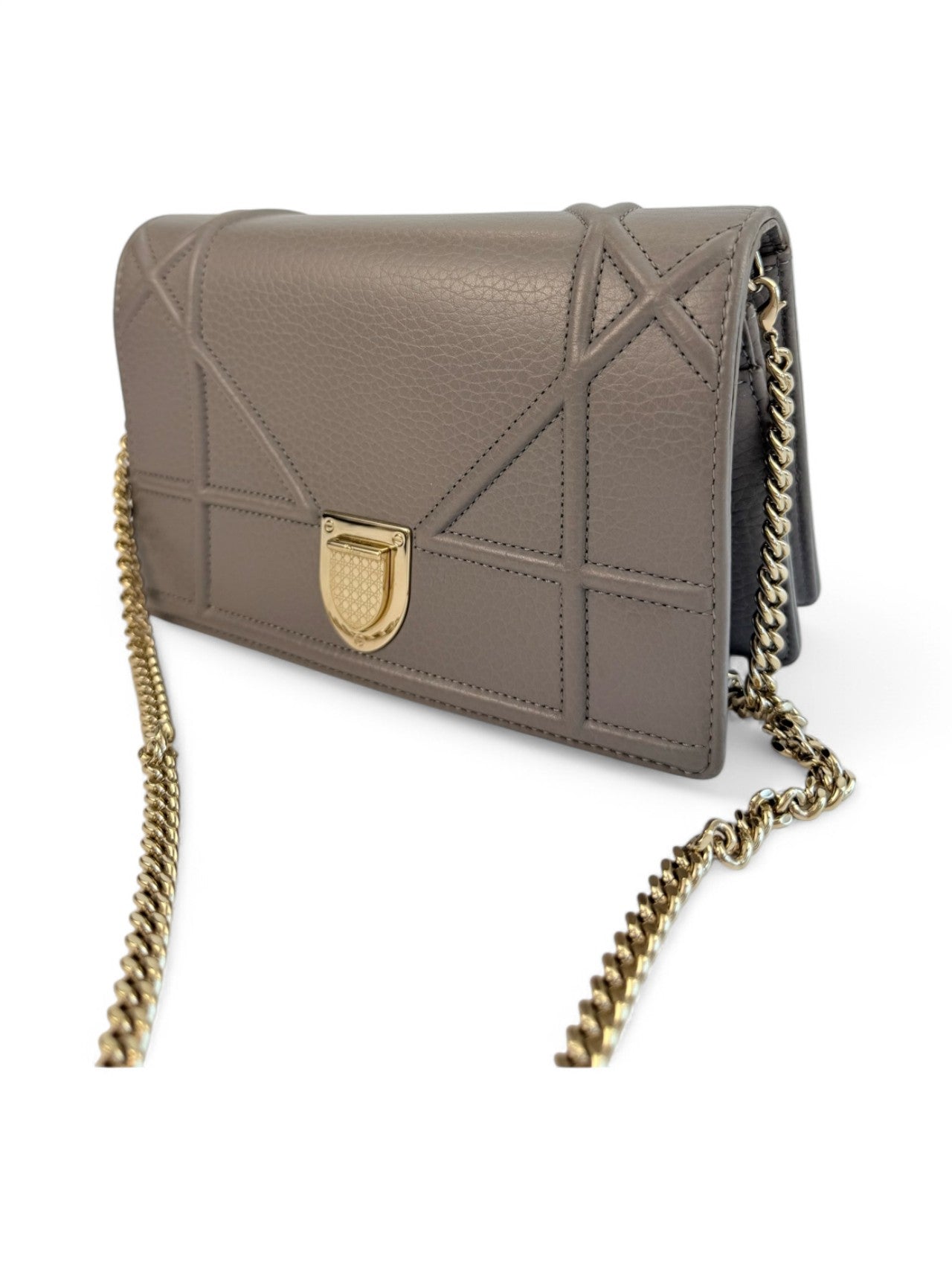 Dior Diorama Wallet on Chain