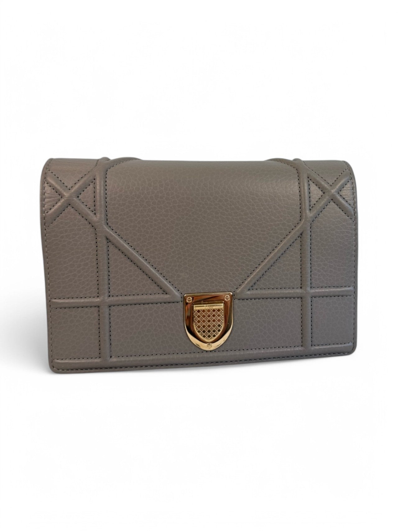 Dior Diorama Wallet on Chain