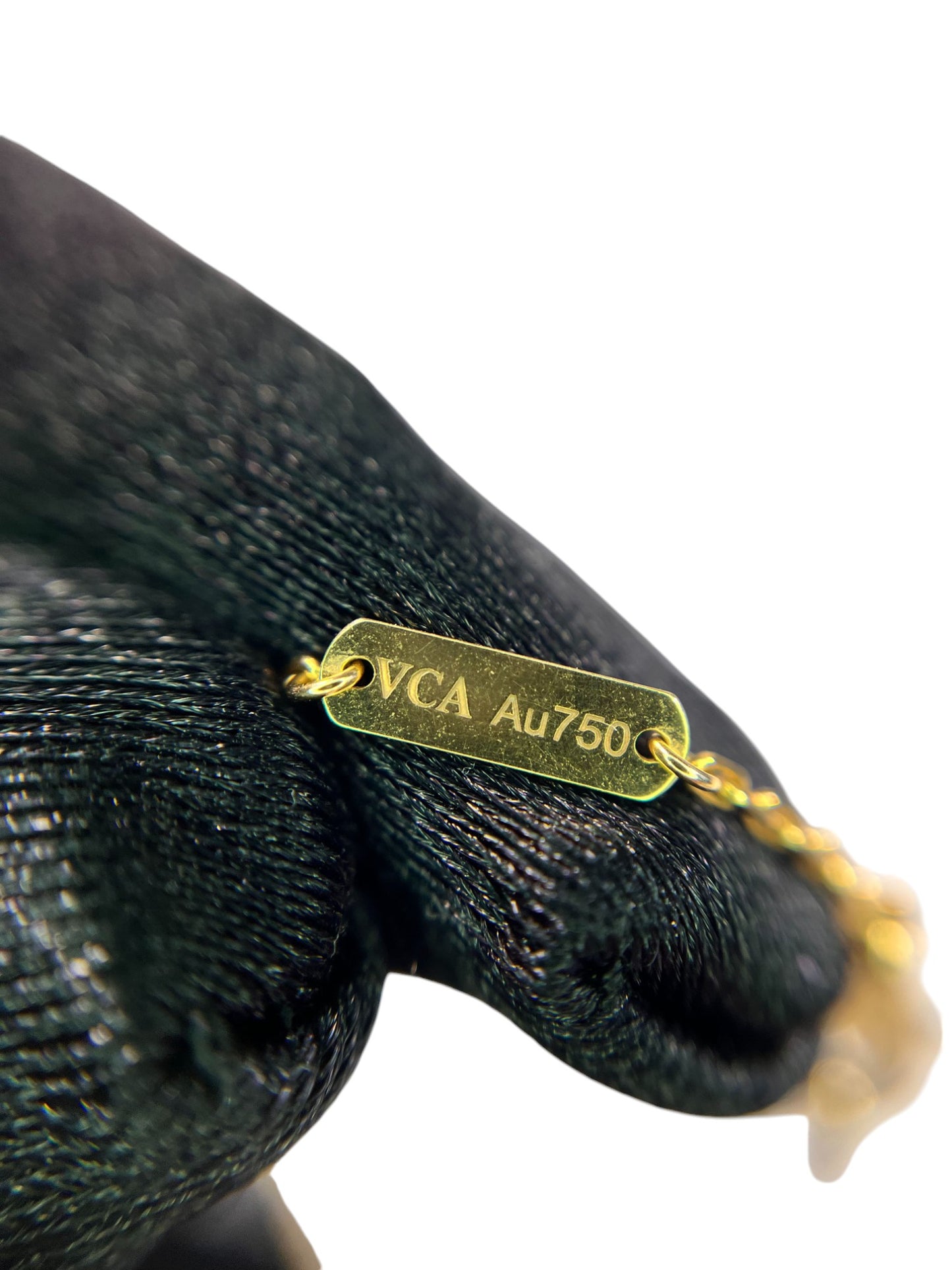 Van Cleef &amp; Arpels Vintage Alhambra Necklace – Retail Price: $3,100