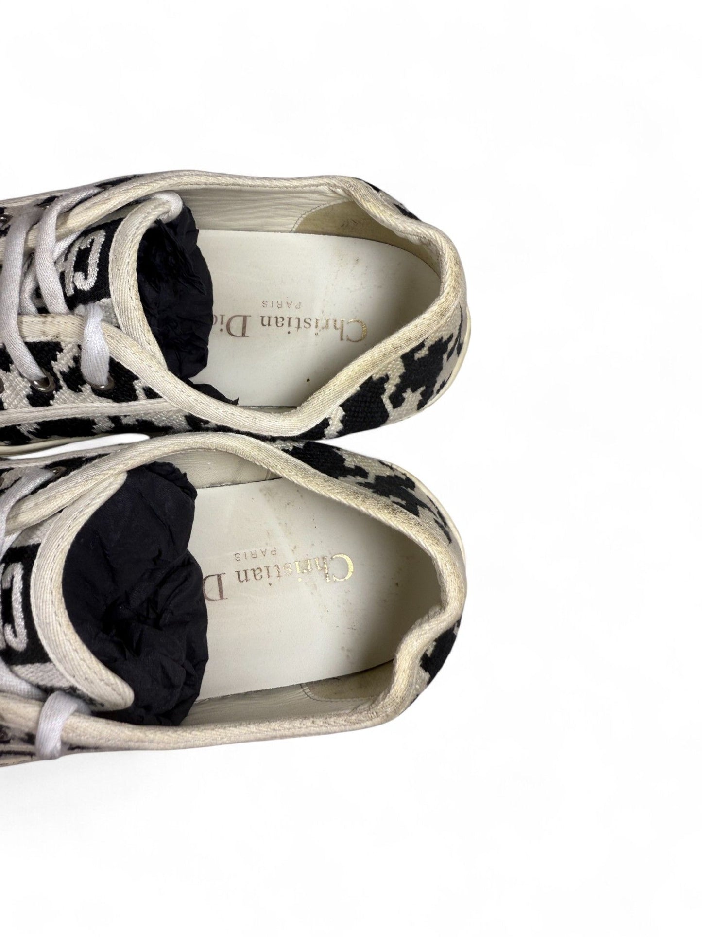Dior- Beige Oblique Print Low-Top Sneaker- 40 | Retail Price: $990