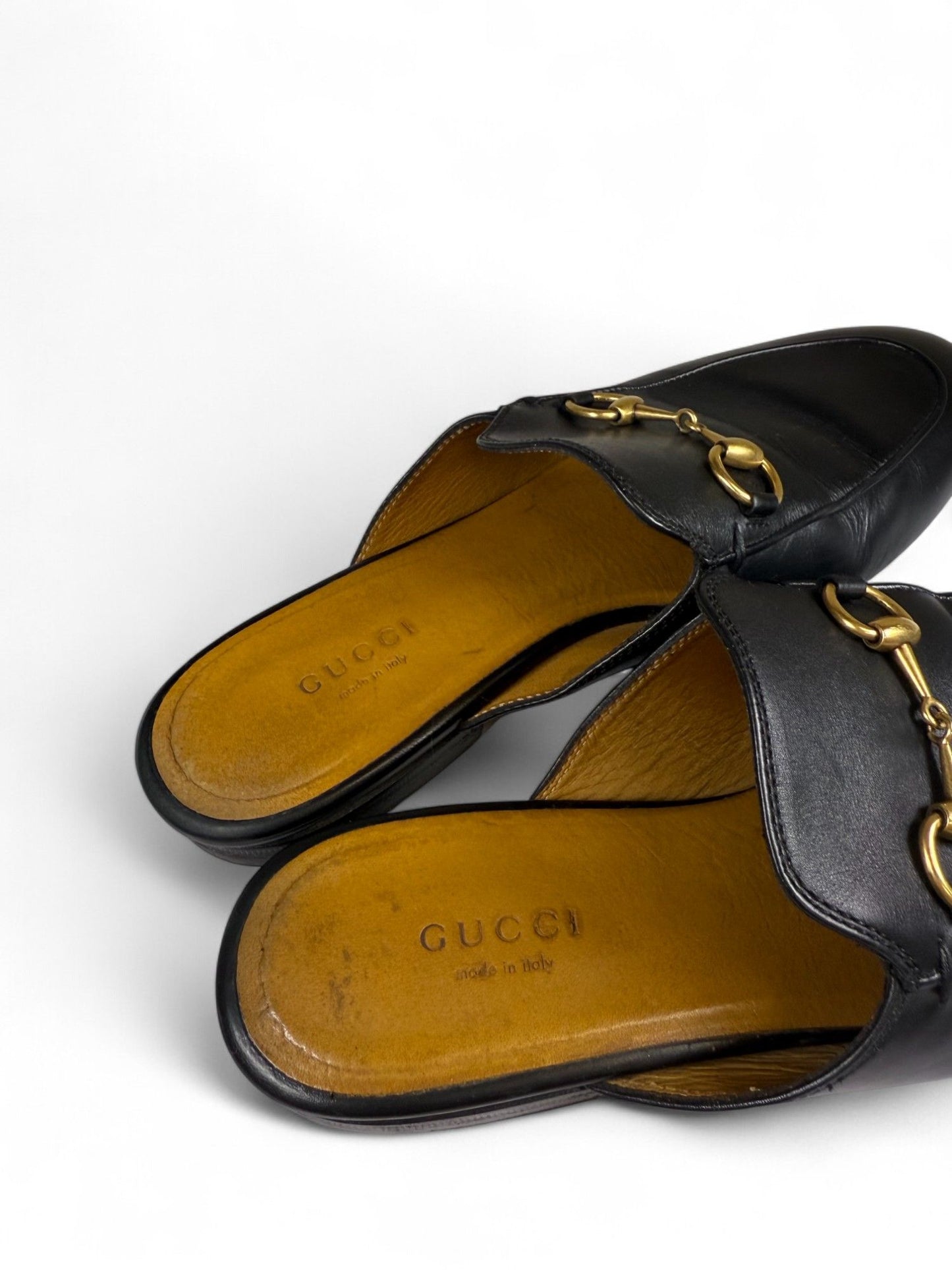 Gucci- Black Horsebit Leather Mule Slipper- 36 | Retail Price: $990