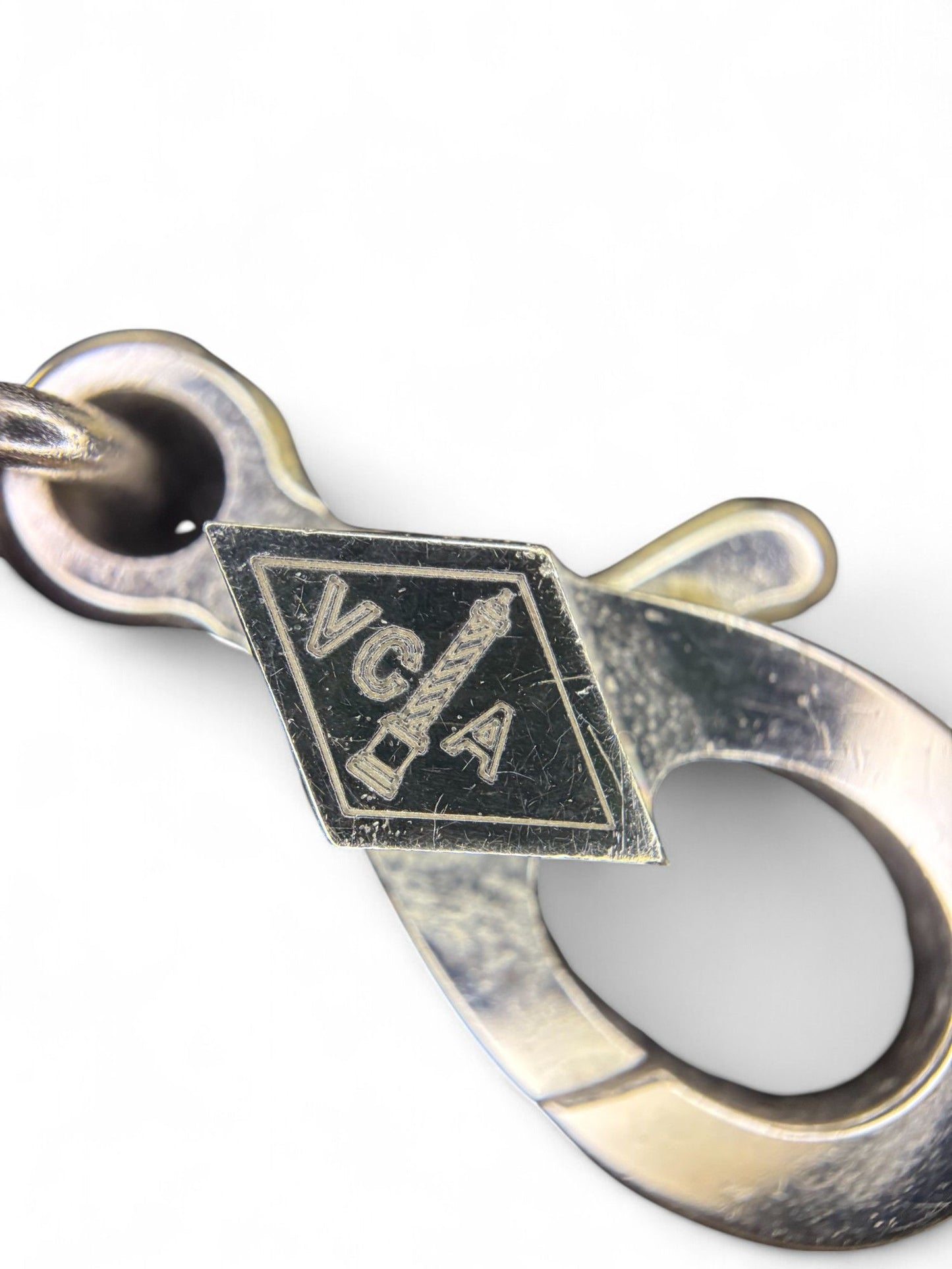 Van Cleef &amp; Arpels Vintage Alhambra Mother-of-Pearl Pendant Necklace – Retail Price: $3,100