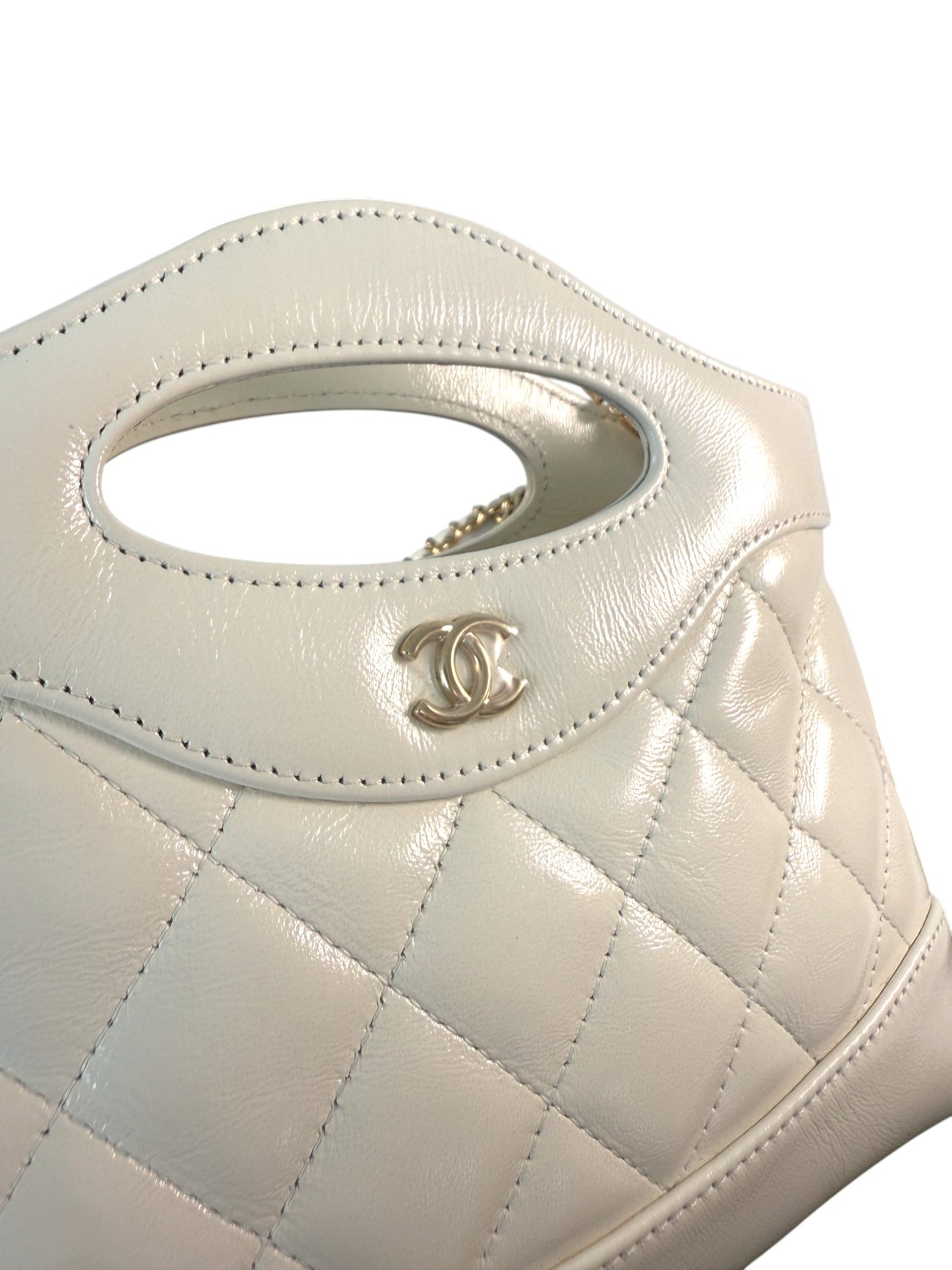 Chanel 31 Bag 24S White Polished Lambskin Nano Shoulder Bag – Retail Price: $3,450 USD