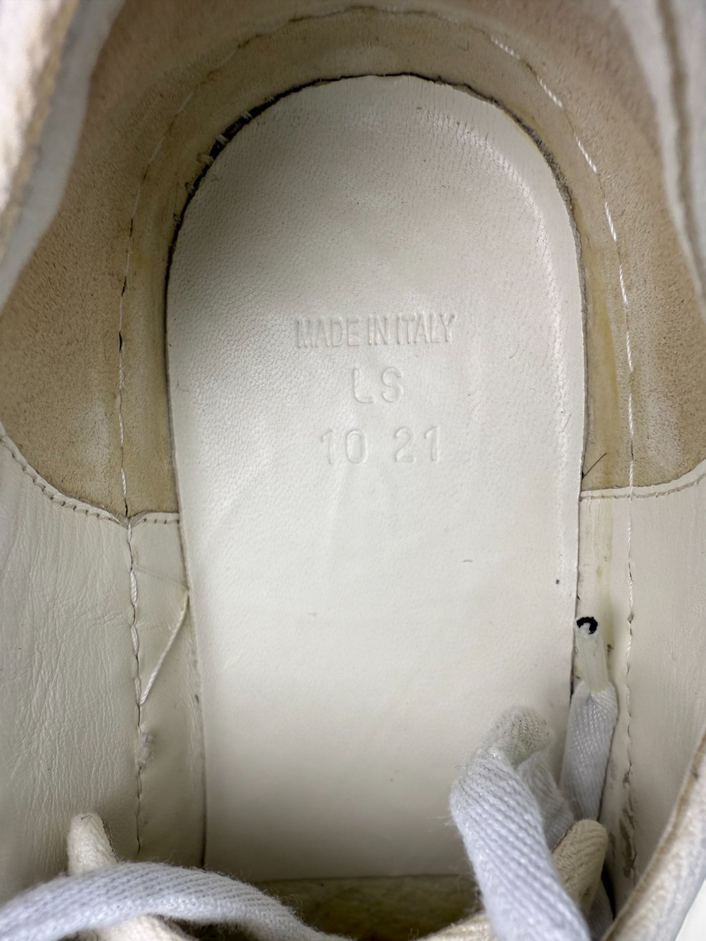 Dior Walk’n’Dior White/Platinum Platform Sneakers – Retail Price: $1,150 USD