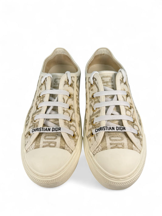 Dior Walk’n’Dior White/Platinum Platform Sneakers – Retail Price: $1,150 USD
